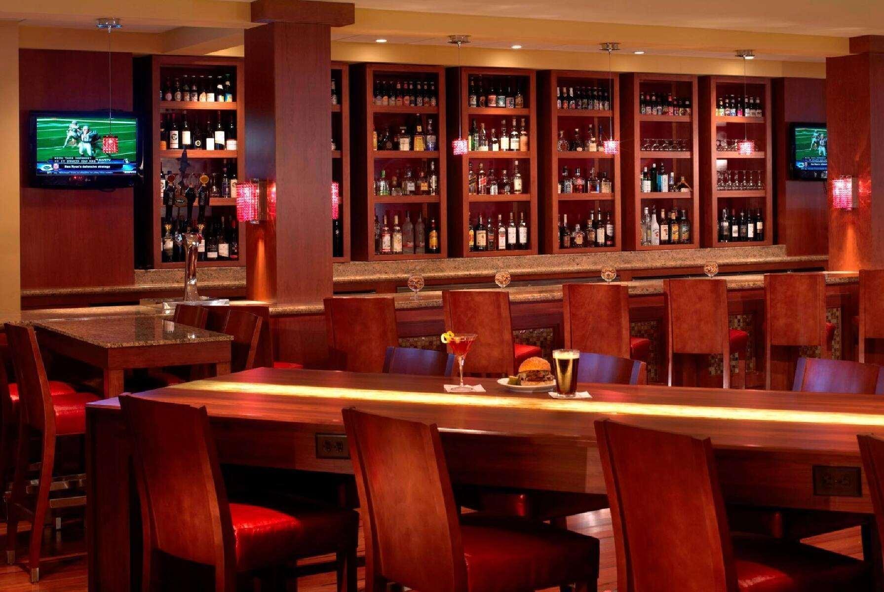 فندق Wyndham Cleveland Airport المظهر الخارجي الصورة