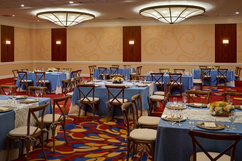 فندق Wyndham Cleveland Airport المظهر الخارجي الصورة