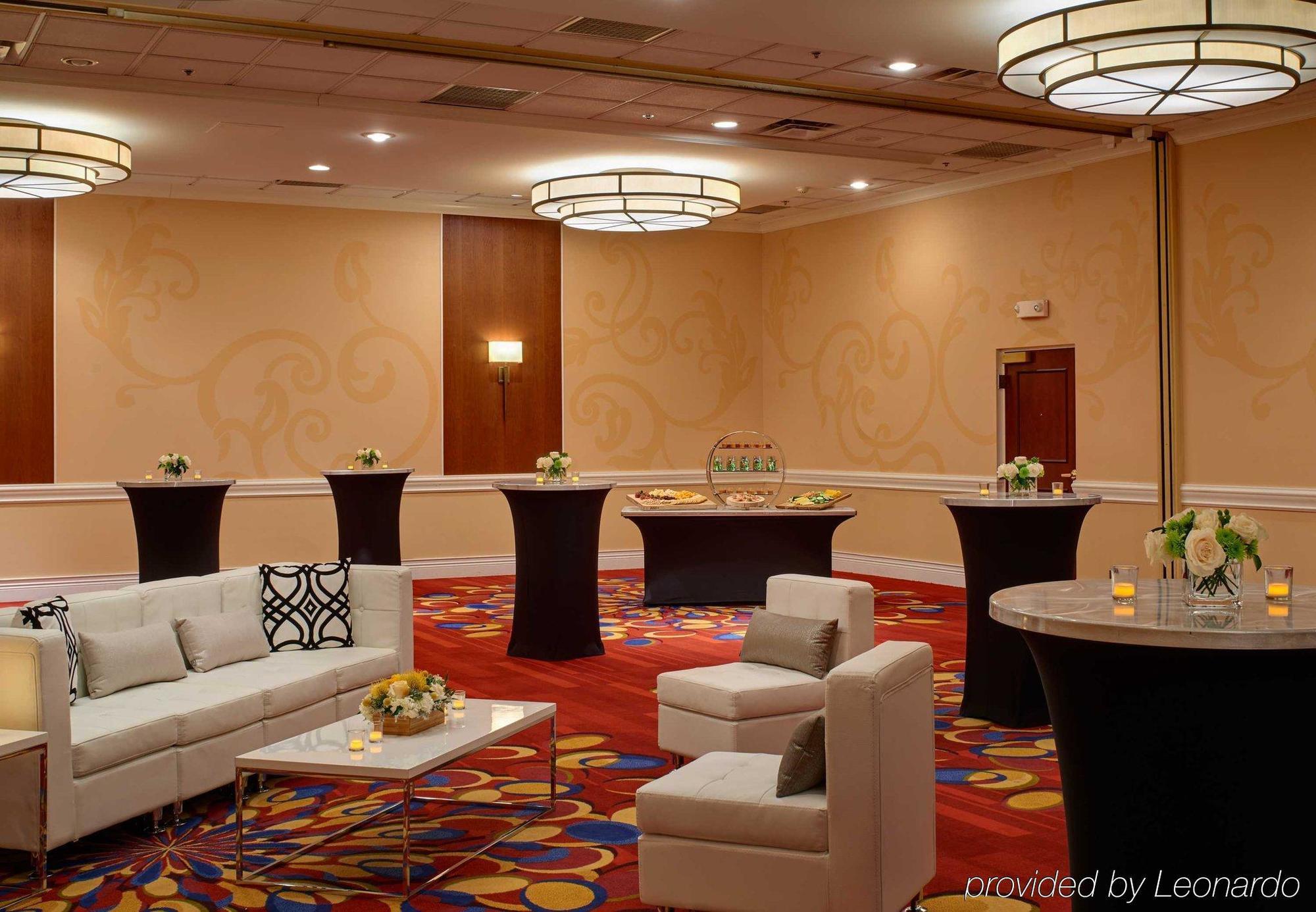 فندق Wyndham Cleveland Airport المظهر الخارجي الصورة