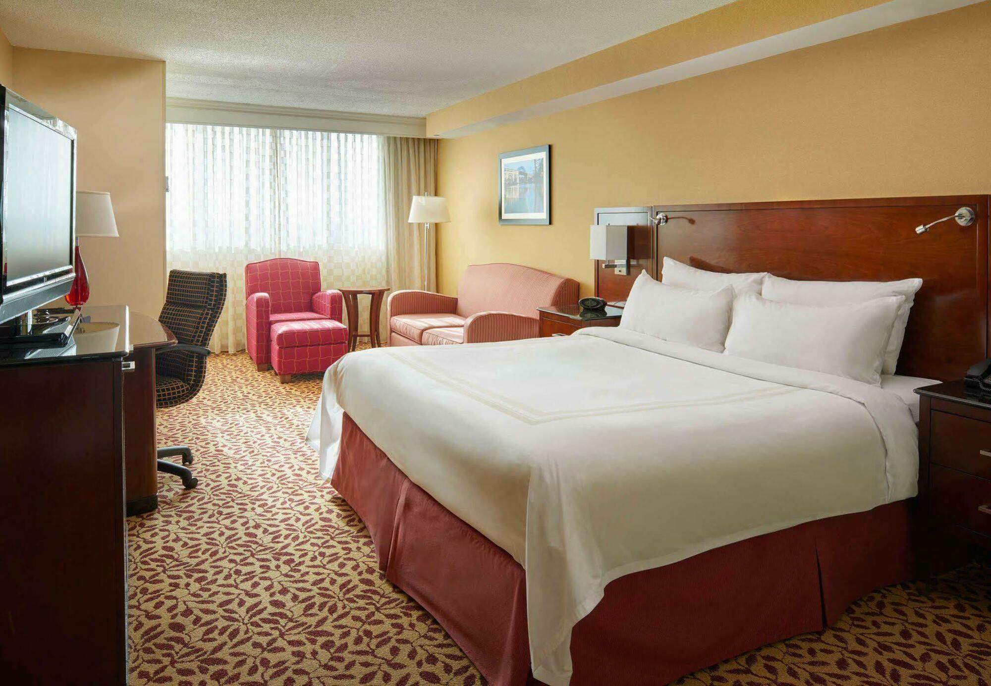 فندق Wyndham Cleveland Airport المظهر الخارجي الصورة